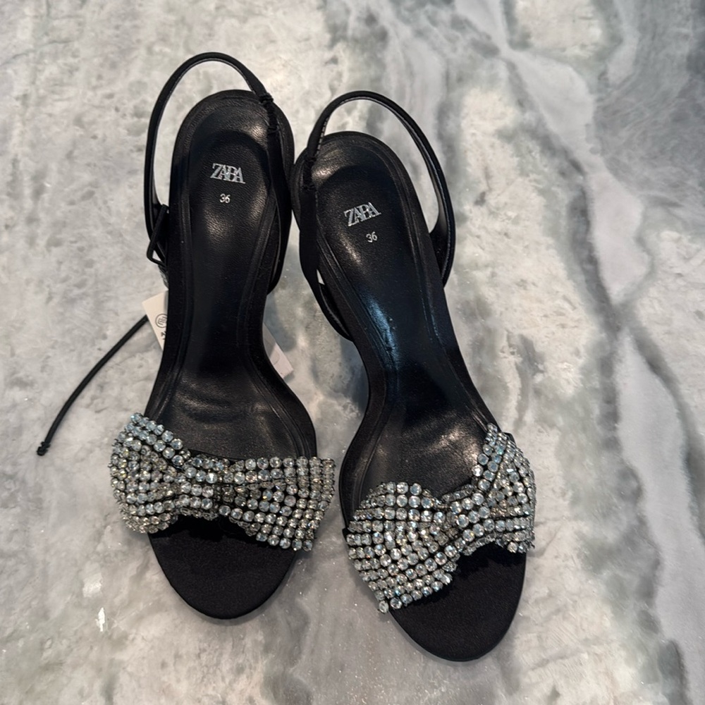 Zara size 36 heels with rhinestone bow new with tags Looks like Dolce and Gabban